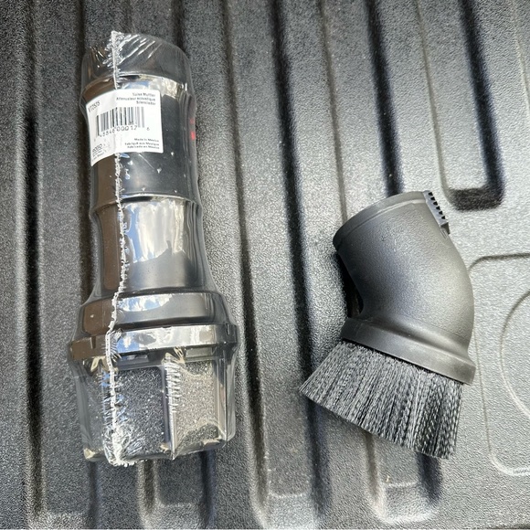 Ridgid 2.5" Muffler/Diffuser Assembly & Locking Dusting Brush - Picture 4 of 7